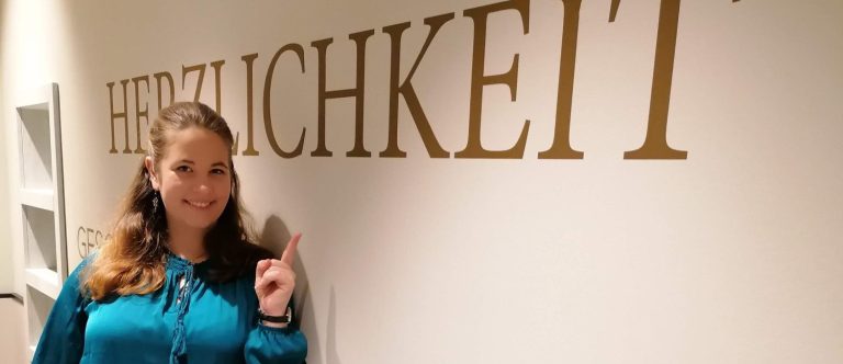 "Supervision für soziale Unternehmen"
"Teamcoaching für Non-Profit-Organisationen"
"Coaching für soziale Unternehmer"
"Workshops für soziale